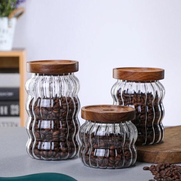 Wavy Shape Borosilicate Kitchen Glass Jar with Wood Lid (700 ml)