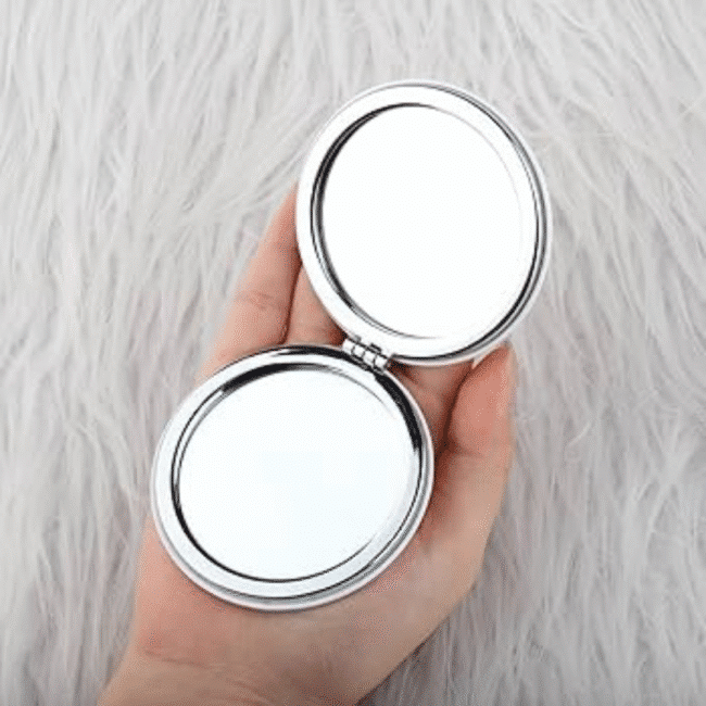 Compact Mirror 6 مرآة أنيقة ببريق سائل مضغوط | مرآة مكياج محمولة قابلة للطي على الوجهين للحقيبة | تصميم متحرك عائم الشكل 6 - الصورة 6