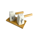 ⁦طقم ملح وفلفل من البورسلين مع قاعدة من الخيزران لون ابيض⁩ - الصورة ⁦2⁩