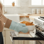 Silicone Kitchen Glove 1PC – Heat Resistant, Non-Slip, and Comfortable Grip Design - Image 2