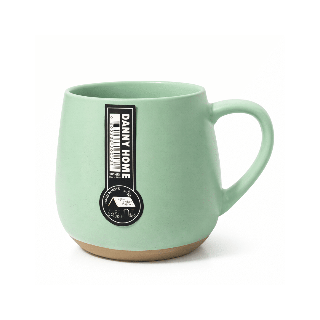 Porcelain Mug 450ml (4) كوب بورسلين من داني هوم، سعة 450 مل – كوب قهوة سيراميك كبير – لمسة نهائية غير لامعة عصرية – كوب للشاي واللاتيه – أخضر فاتح - الصورة 1