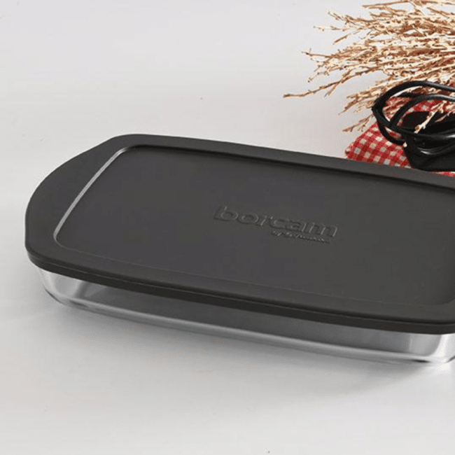 ⁦صينية فرن زجاجية مستطيلة من بوركام مع غطاء سيليكون، سعة 1950 مل - 33.6 × 19 سم، طبق خبز بغطاء رمادي، حاوية تخزين طعام زجاجية مقاومة للحرارة، صنع في تركيا⁩ - الصورة ⁦3⁩